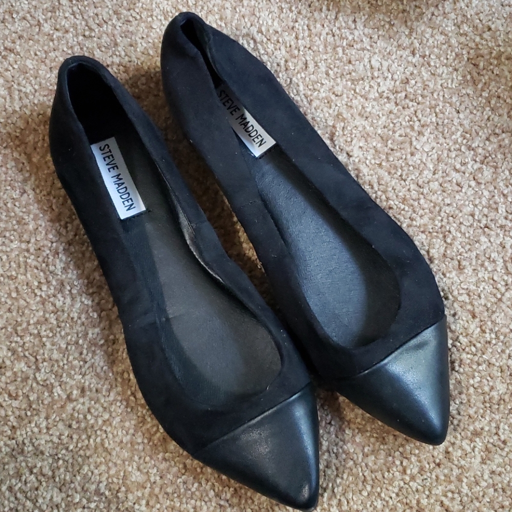 Steve Madden Pointy Toe DOLPHINN black flats